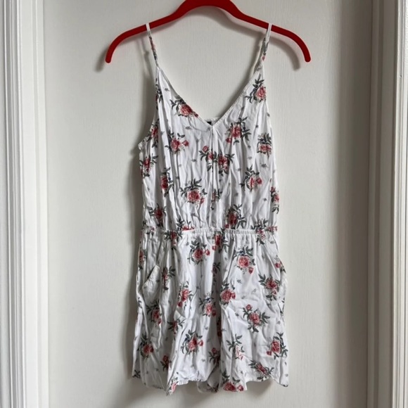 H&M Pants - H&M Floral Romper